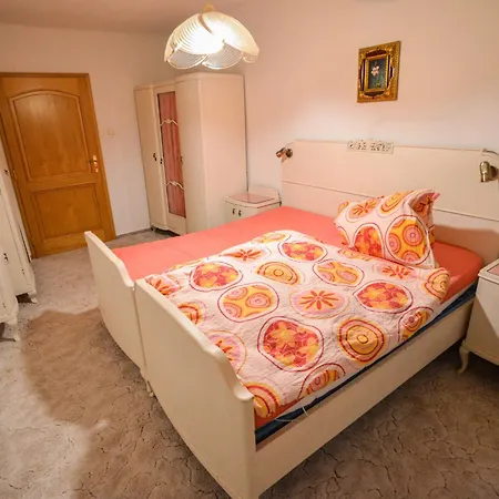 U Jezera Apartament *